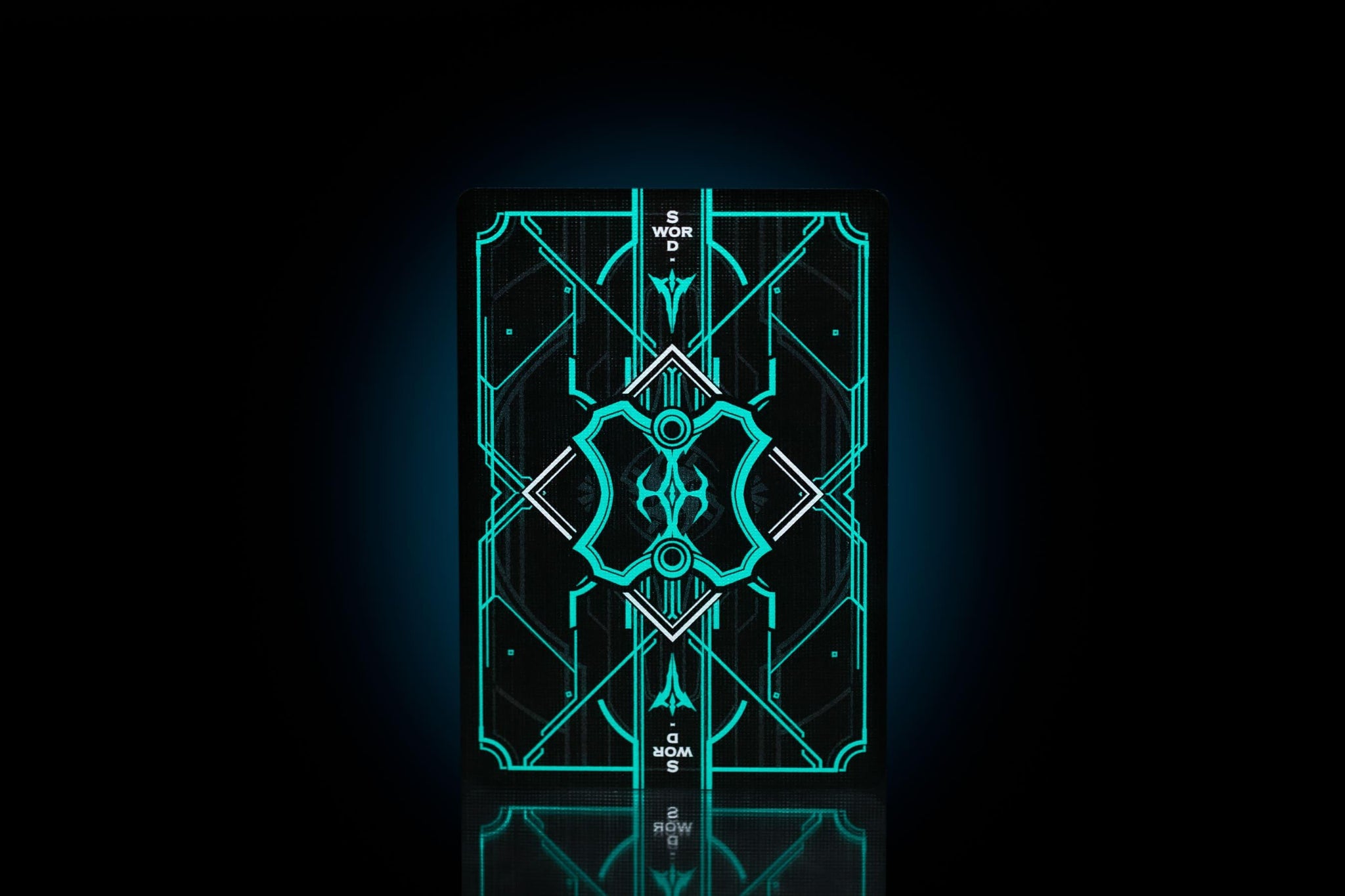 sword playing card 扇形トランプ 戦神の剣開扇トランプ Sword Playing Cards – Card Mafia